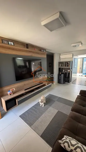 Foto 1 de Casa com 3 quartos à venda, 130m2 em Jardim Santa Cruz, Mogi Guacu - SP