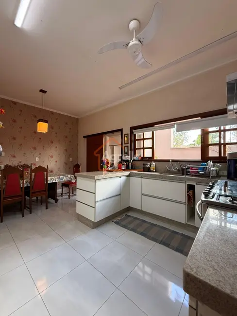 Foto 3 de Casa com 3 quartos à venda, 220m2 em Jardim Soares, Mogi Guacu - SP