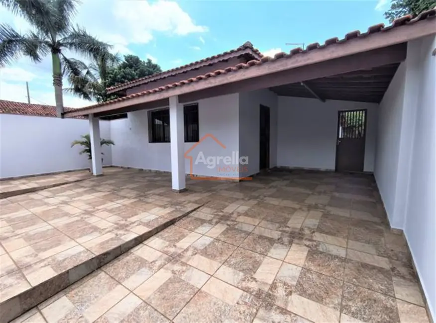 Foto 2 de Casa com 2 quartos à venda, 119m2 em Vila Universitária, Mogi Mirim - SP