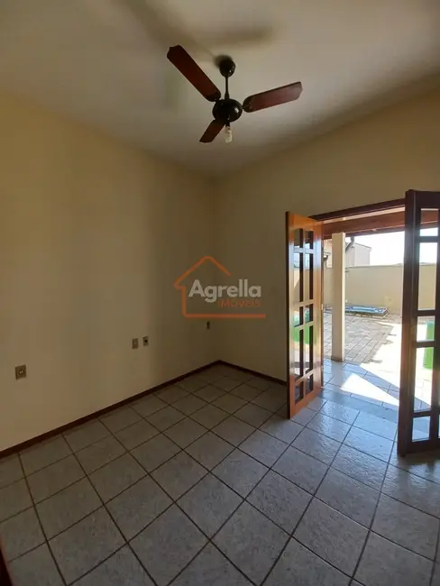 Foto 9 de Casa com 3 quartos à venda, 200m2 em Jardim Aurora, Mogi Mirim - SP