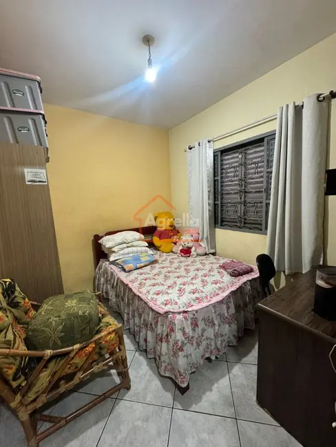 Foto 4 de Casa com 3 quartos à venda, 100m2 em Jardim Igaçaba, Mogi Guacu - SP