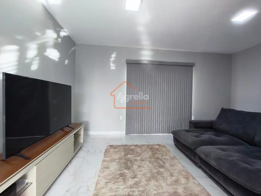 Foto 1 de Casa com 2 quartos à venda, 200m2 em Mogi Guacu - SP