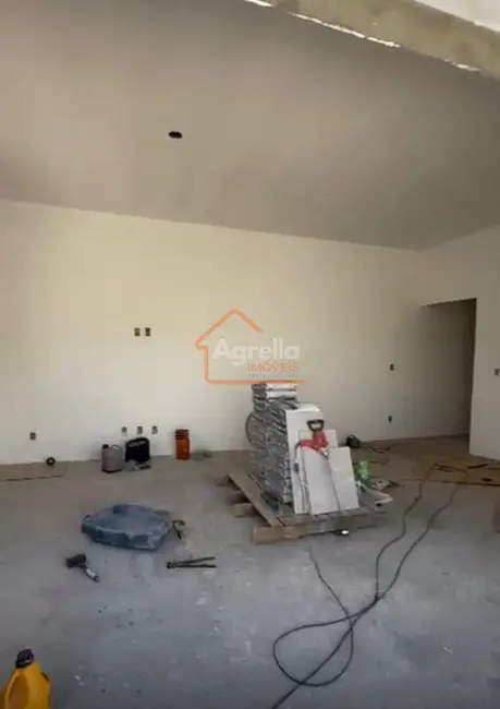 Foto 2 de Casa com 2 quartos à venda, 70m2 em Mogi Guacu - SP