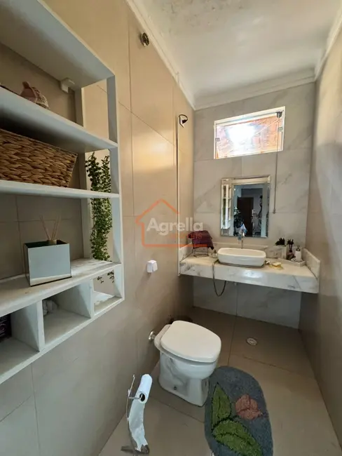 Casa com 3 quartos à venda, 285m2 em Jardim Novo II, Mogi Guacu - SP - imagem 6 Foto 6 de Casa com 3 quartos à venda, 285m2 em Jardim Novo II, Mogi Guacu - SP