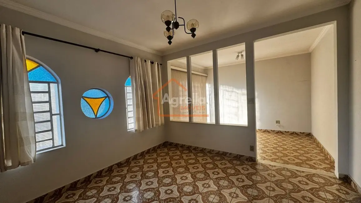 Foto 5 de Casa com 3 quartos à venda, 152m2 em Vila Bianchi, Mogi Mirim - SP