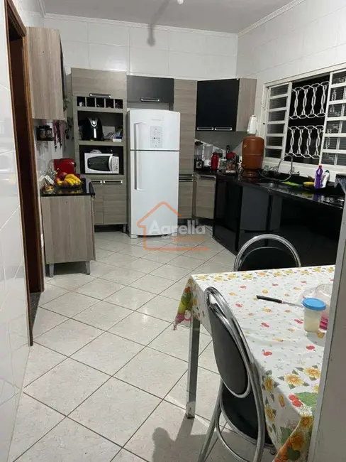Foto 2 de Casa com 3 quartos à venda, 130m2 em Loteamento Linda Chaib, Mogi Mirim - SP