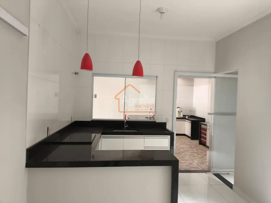 Foto 1 de Casa com 2 quartos à venda, 160m2 em Mogi Guacu - SP