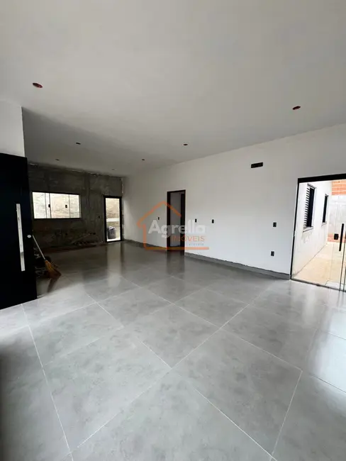 Foto 1 de Casa com 3 quartos à venda, 90m2 em Mogi Guacu - SP