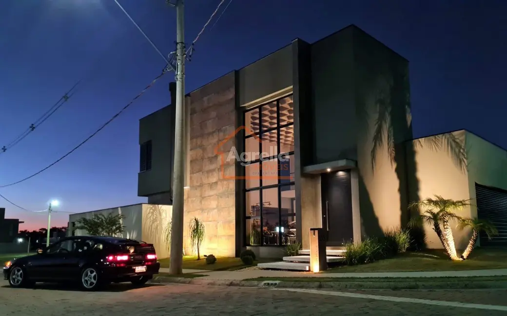 Foto 1 de Casa de Condomínio com 3 quartos à venda, 217m2 em Mogi Mirim - SP