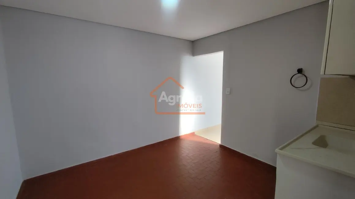 Foto 4 de Casa com 1 quarto à venda, 39m2 em Vila Bianchi, Mogi Mirim - SP