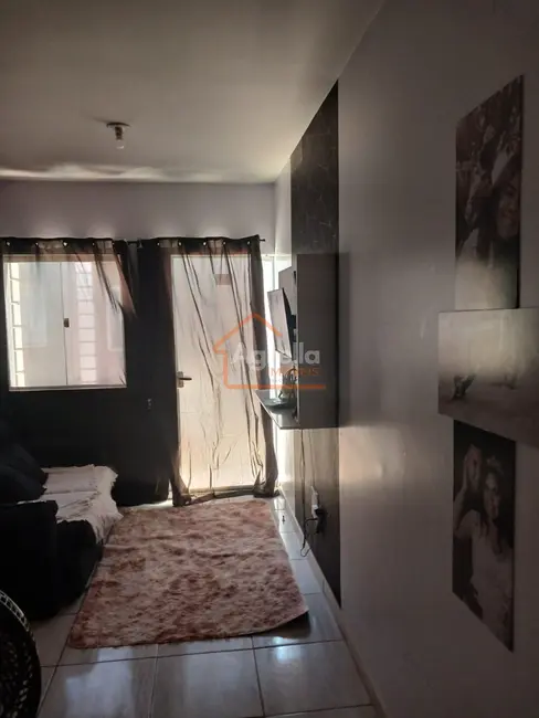 Foto 3 de Casa de Condomínio com 2 quartos à venda, 50m2 em Chácara Pantanal Engenho Velho, Mogi Guacu - SP