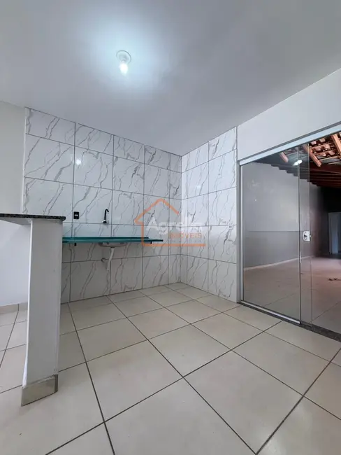 Foto 2 de Casa com 2 quartos à venda, 125m2 em Jardim Bandeirantes, Mogi Guacu - SP