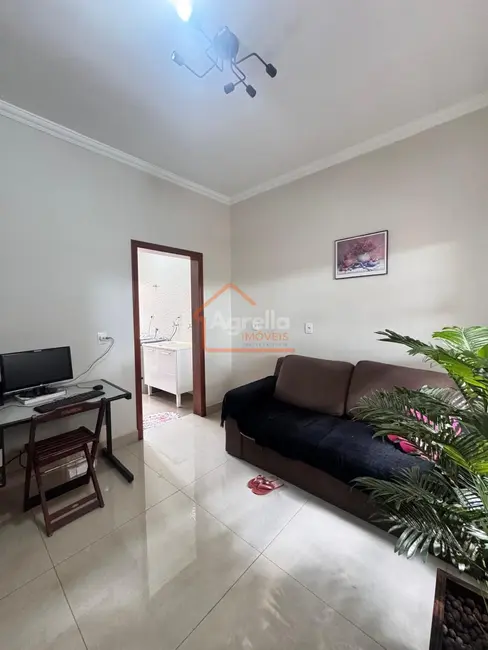 Foto 4 de Casa com 3 quartos à venda, 220m2 em Jardim Murayama, Mogi Mirim - SP