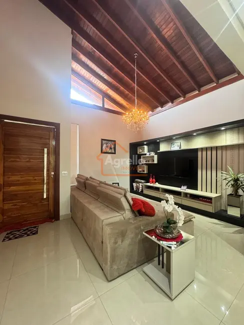 Foto 5 de Casa com 3 quartos à venda, 220m2 em Jardim Murayama, Mogi Mirim - SP