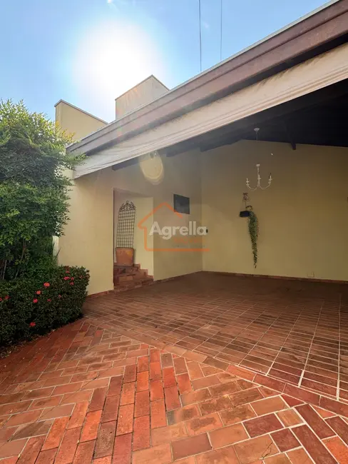 Foto 1 de Casa com 3 quartos à venda, 186m2 em Tucura, Mogi Mirim - SP