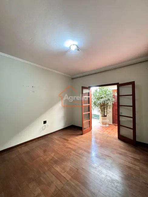 Foto 2 de Casa com 3 quartos à venda, 186m2 em Tucura, Mogi Mirim - SP