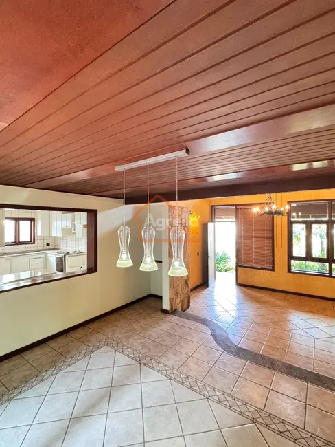 Foto 4 de Casa com 3 quartos à venda, 186m2 em Tucura, Mogi Mirim - SP