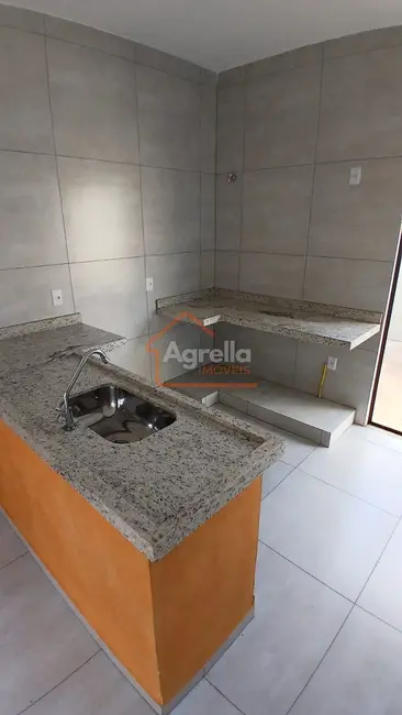 Foto 3 de Casa com 2 quartos à venda, 70m2 em Mogi Guacu - SP