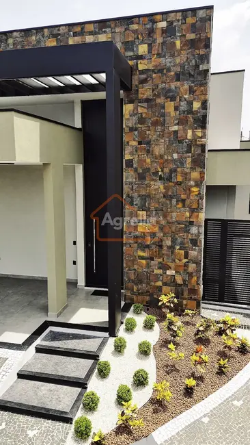 Foto 2 de Casa de Condomínio com 3 quartos à venda, 135m2 em Mogi Guacu - SP