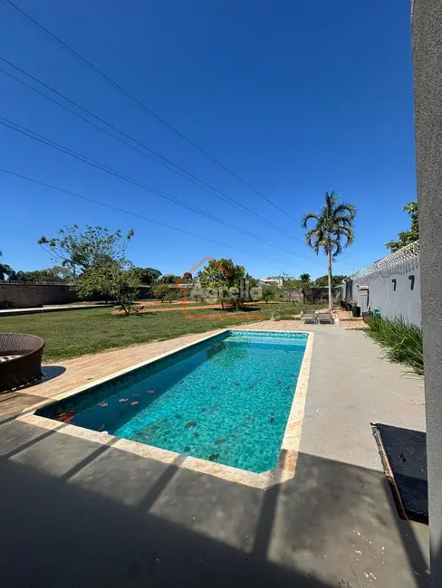 Foto 3 de Chácara com 3 quartos à venda, 130m2 em Chácara São Marcelo, Mogi Mirim - SP