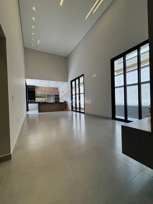 Foto 3 de Casa de Condomínio com 3 quartos à venda, 175m2 em Mogi Guacu - SP