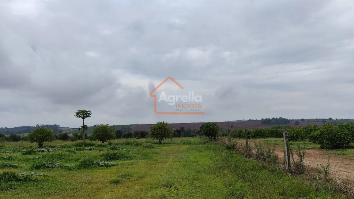 Foto 4 de Sítio / Rancho com 2 quartos à venda, 215m2 em Mogi Mirim - SP