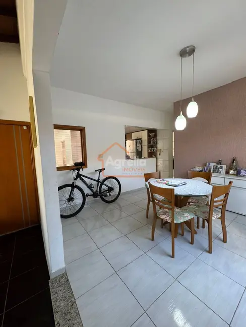 Foto 6 de Casa com 3 quartos à venda, 220m2 em Jardim Longatto, Mogi Mirim - SP