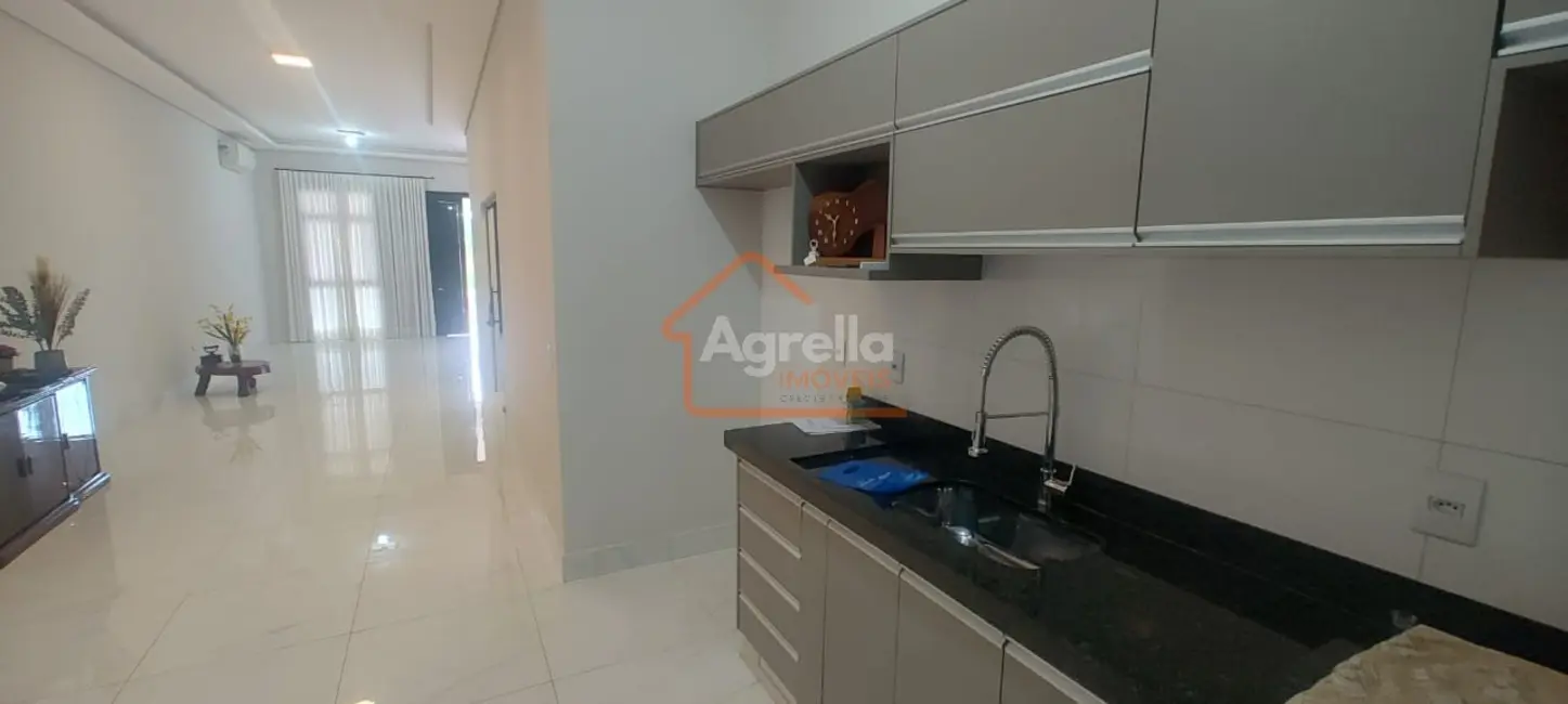 Foto 7 de Casa de Condomínio com 3 quartos à venda, 250m2 em Mogi Mirim - SP