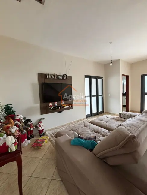 Foto 4 de Casa com 3 quartos à venda, 171m2 em Parque dos Eucaliptos, Mogi Guacu - SP