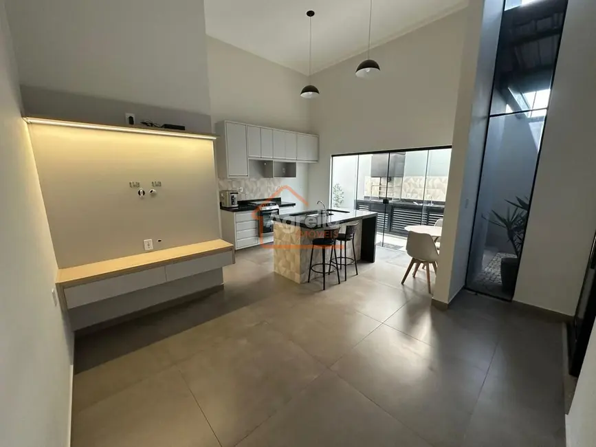 Foto 1 de Casa com 2 quartos à venda, 108m2 em Vila São Carlos, Mogi Guacu - SP