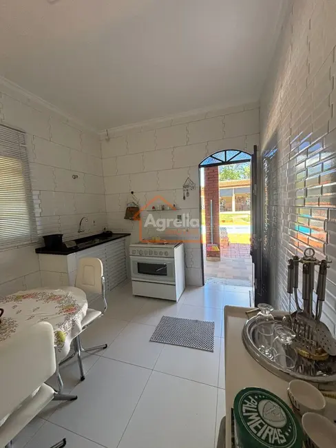 Chácara com 2 quartos à venda, 420m2 em Itapira - SP - imagem 7 Foto 7 de Chácara com 2 quartos à venda, 420m2 em Itapira - SP