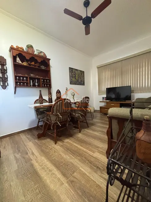 Chácara com 2 quartos à venda, 420m2 em Itapira - SP - imagem 4 Foto 4 de Chácara com 2 quartos à venda, 420m2 em Itapira - SP