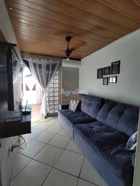 Foto 1 de Casa com 3 quartos à venda, 181m2 em Parque dos Eucaliptos, Mogi Guacu - SP