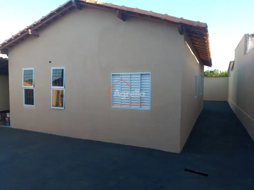 Foto 1 de Casa com 3 quartos à venda, 90m2 em Jardim Ipê Pinheiro, Mogi Guacu - SP