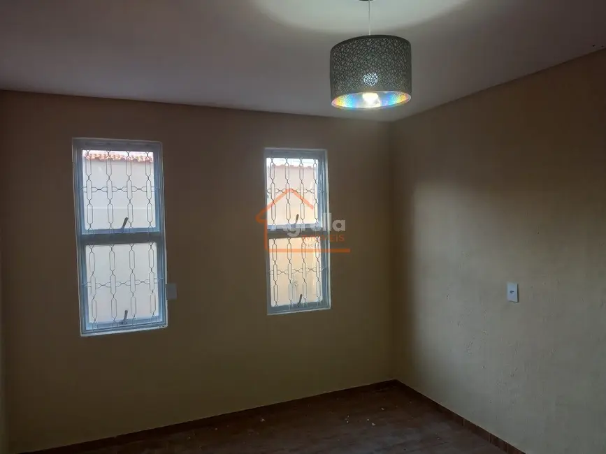 Foto 2 de Casa com 3 quartos à venda, 90m2 em Jardim Ipê Pinheiro, Mogi Guacu - SP