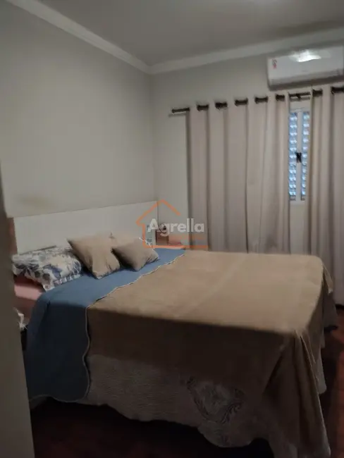 Foto 7 de Casa com 3 quartos à venda, 165m2 em Jardim Patrícia, Mogi Mirim - SP