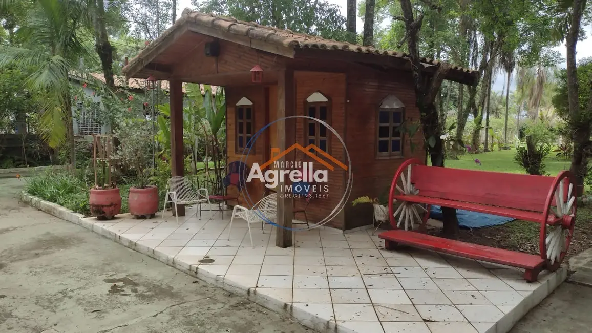 Foto 2 de Chácara com 3 quartos à venda, 145m2 em Martinho Prado Júnior, Mogi Guacu - SP