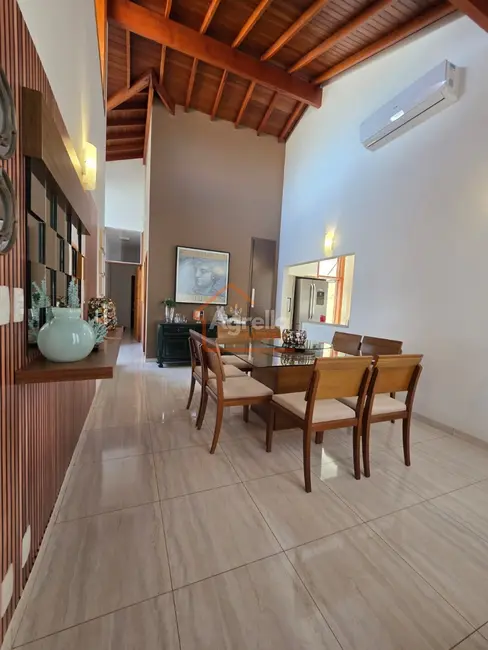 Foto 7 de Casa com 3 quartos à venda, 300m2 em Parque Residencial Murayama, Mogi Mirim - SP