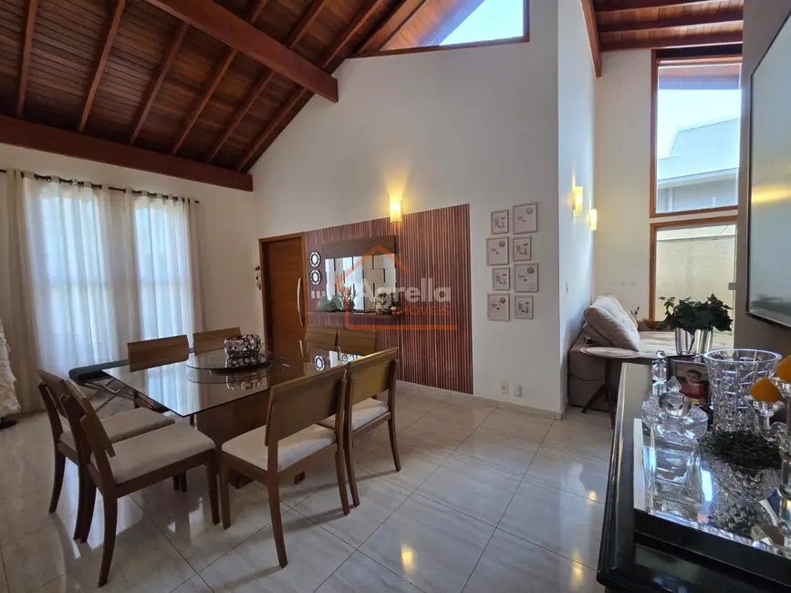 Foto 4 de Casa com 3 quartos à venda, 300m2 em Parque Residencial Murayama, Mogi Mirim - SP