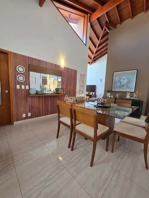 Foto 6 de Casa com 3 quartos à venda, 300m2 em Parque Residencial Murayama, Mogi Mirim - SP