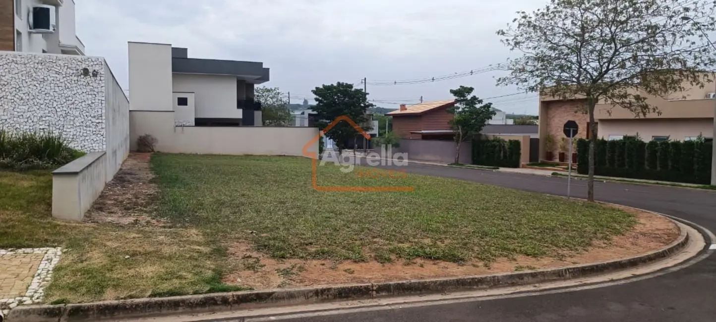 Foto 2 de Terreno / Lote à venda, 370m2 em Estiva Gerbi - SP