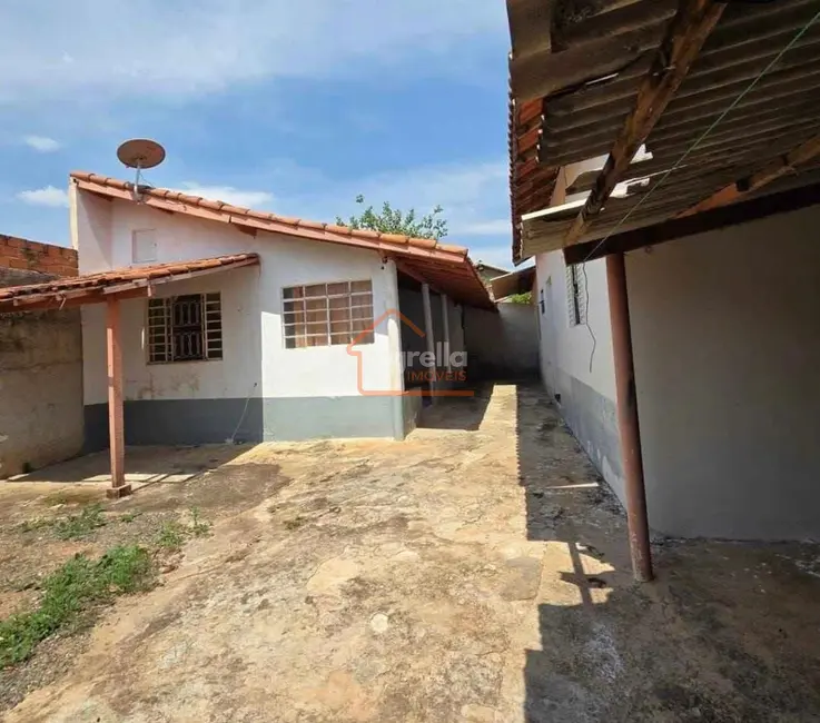 Foto 1 de Casa com 3 quartos à venda, 69m2 em Parque da Imprensa, Mogi Mirim - SP