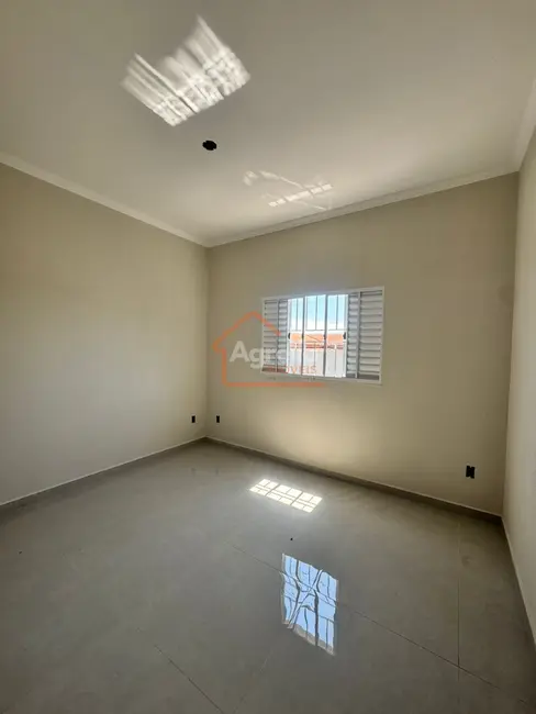 Foto 4 de Casa com 3 quartos à venda, 80m2 em Jardim Guaçuano, Mogi Guacu - SP