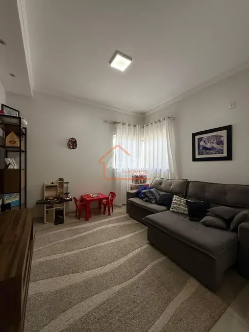 Foto 2 de Casa com 3 quartos à venda, 200m2 em Loteamento Morro Amarelo, Mogi Guacu - SP