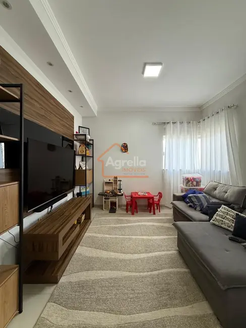 Foto 1 de Casa com 3 quartos à venda, 200m2 em Loteamento Morro Amarelo, Mogi Guacu - SP