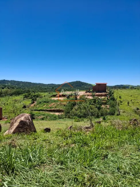 Foto 1 de Chácara à venda, 1000m2 em Espirito Santo Do Pinhal - SP