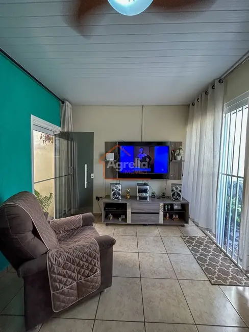 Foto 3 de Casa com 3 quartos à venda, 131m2 em Vila Bianchi, Mogi Mirim - SP