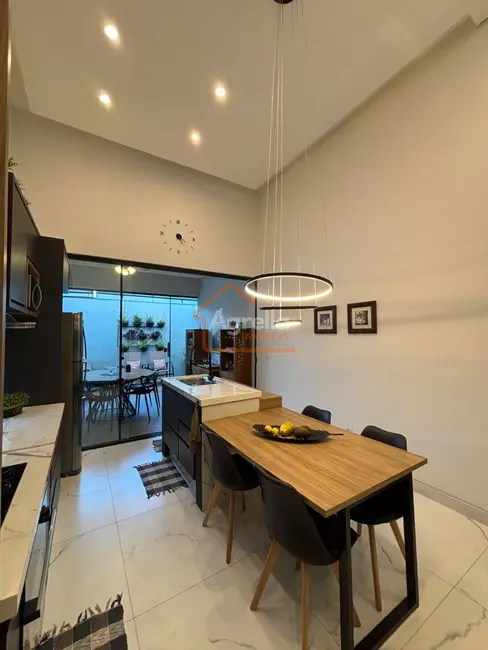 Foto 8 de Casa de Condomínio com 3 quartos à venda, 130m2 em Mogi Mirim - SP