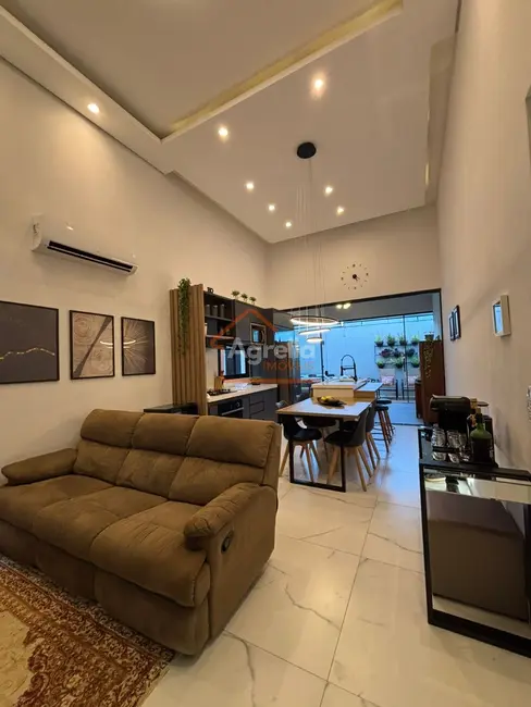 Foto 2 de Casa de Condomínio com 3 quartos à venda, 130m2 em Mogi Mirim - SP