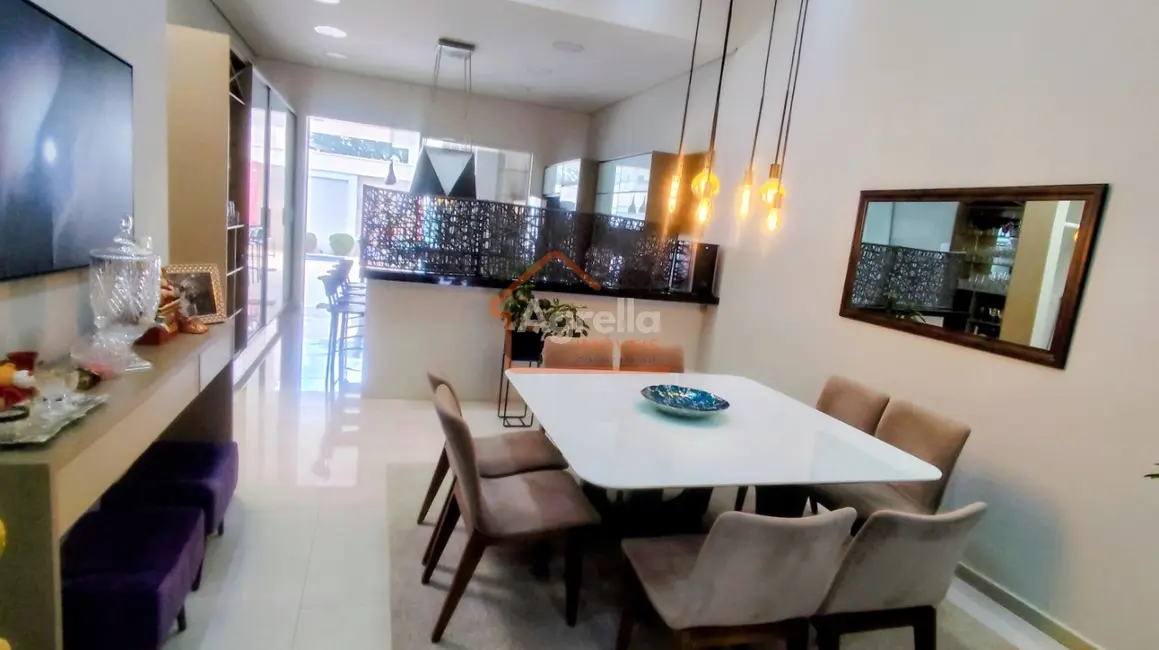 Foto 5 de Casa de Condomínio com 3 quartos à venda, 350m2 em Mogi Mirim - SP